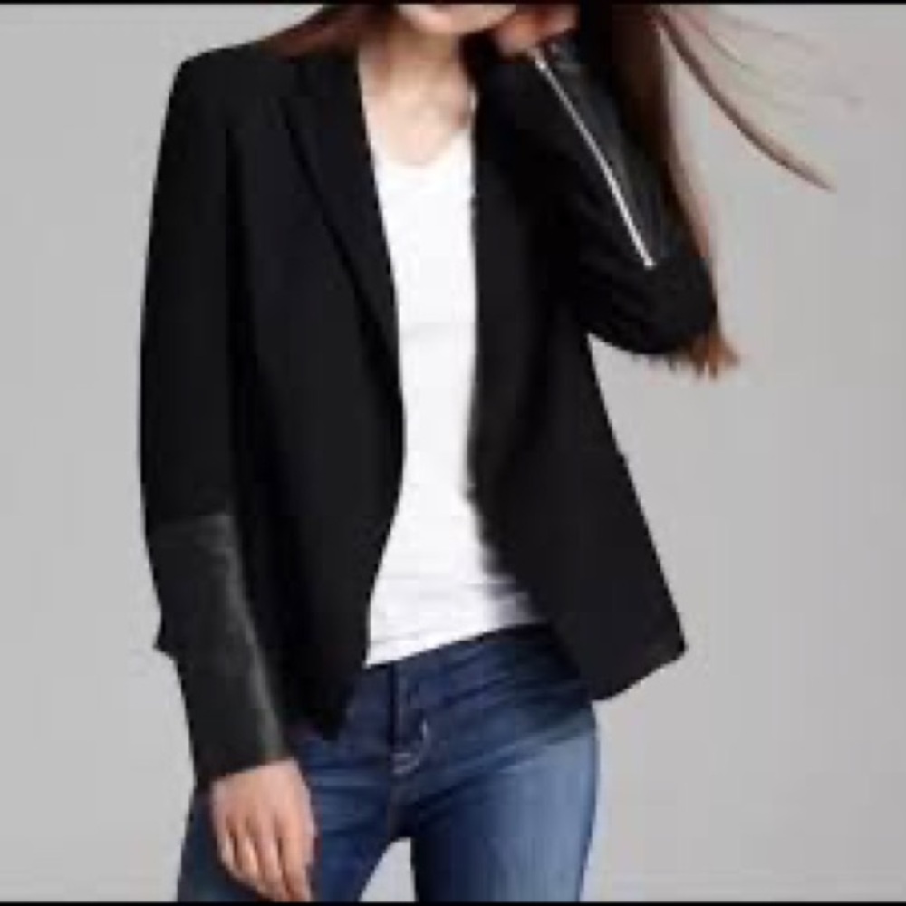 THEORY Antonio B Classical Women’s Blazer in Black